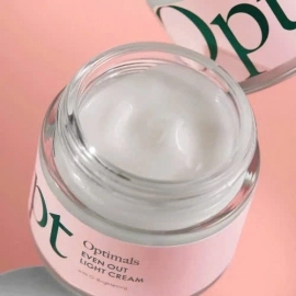 45243 Oriflame – Kem dưỡng Opt Optimals Even Out Light Cream mỏng nhẹ giúp giảm nám sạm 50ML
