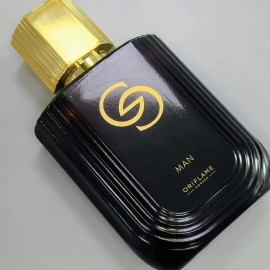 38538 Nước hoa nam Giordani Gold Man Eau De Parfum Oriflame 10ML